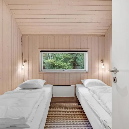 Amazing In V With Kitchen Holiday home